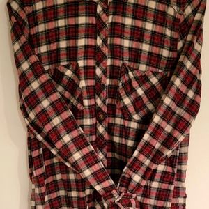 Junior girls flannel long sleeve shirt.
